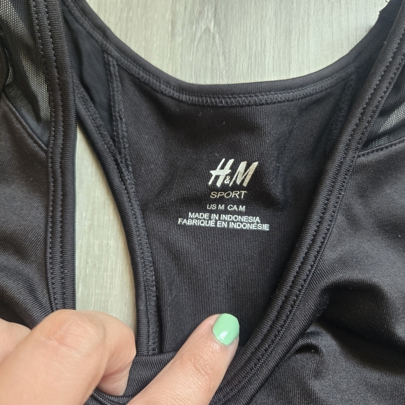 2pk H&M Sports Bras (Unpadded) - Picture 2 of 4